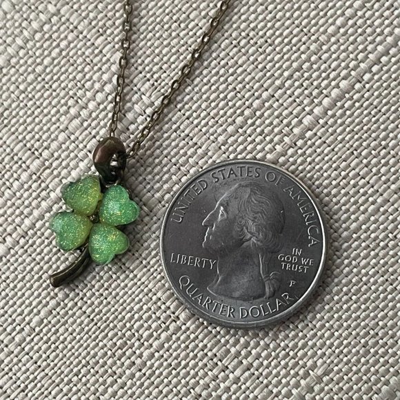 Women Necklace Green Faux Stone Pendant Fashion Jewelry Necklace - Picture 5 of 11
